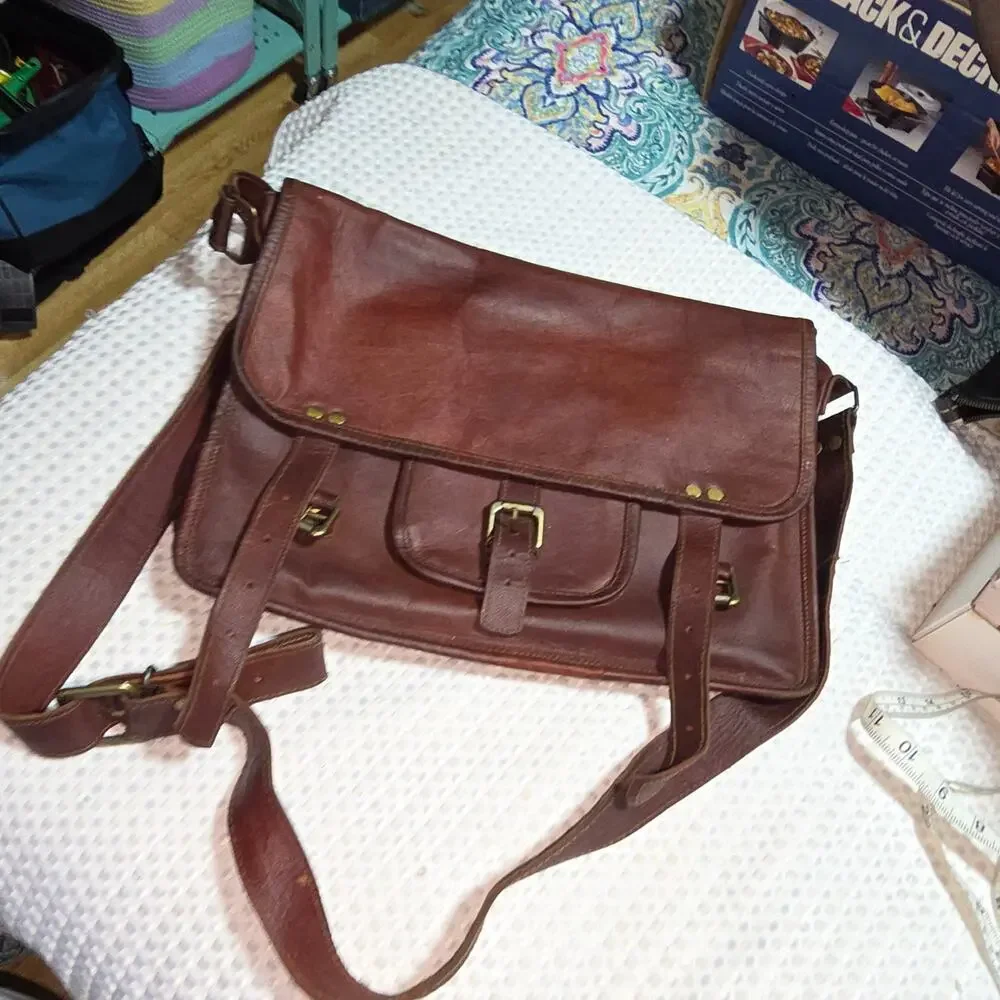 HANDMADE GENUINE LEATHER MESSENGER 15